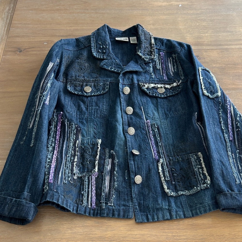 Chico’s Patchwork Embellished Denim Jacket Size 0 S Artistic Boho Textured